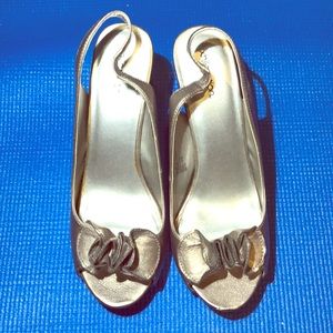 Xhilaration Brown metallic heels!